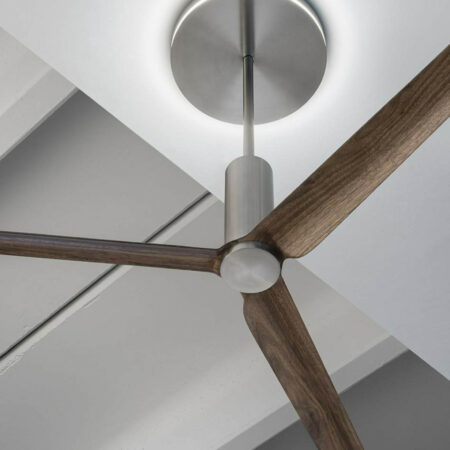 Colección de ventiladores de techo en madera y acero diseñados por Natalino Malasorti