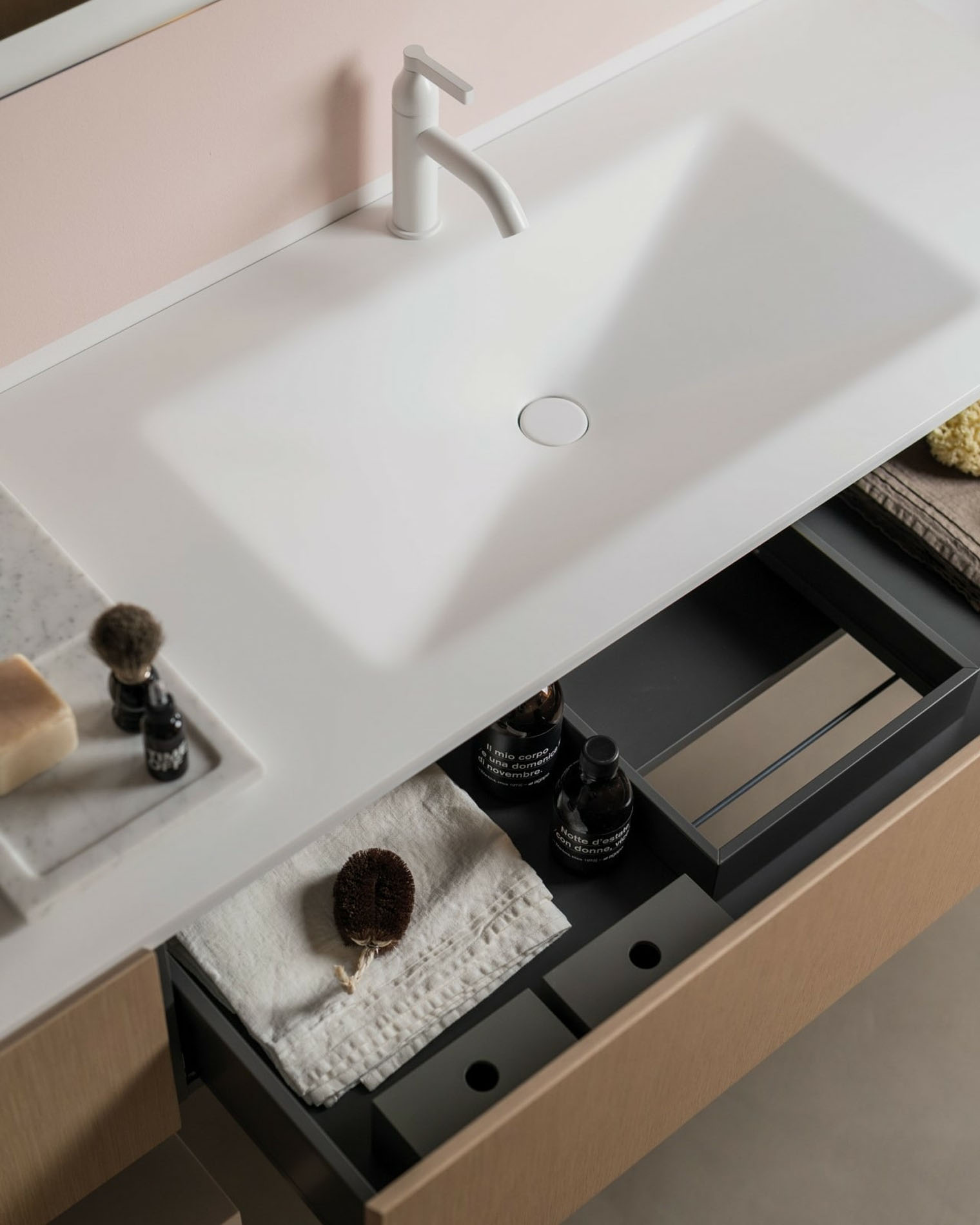 Colección para baños de diseño "Evo 21" disponible en Barcelona